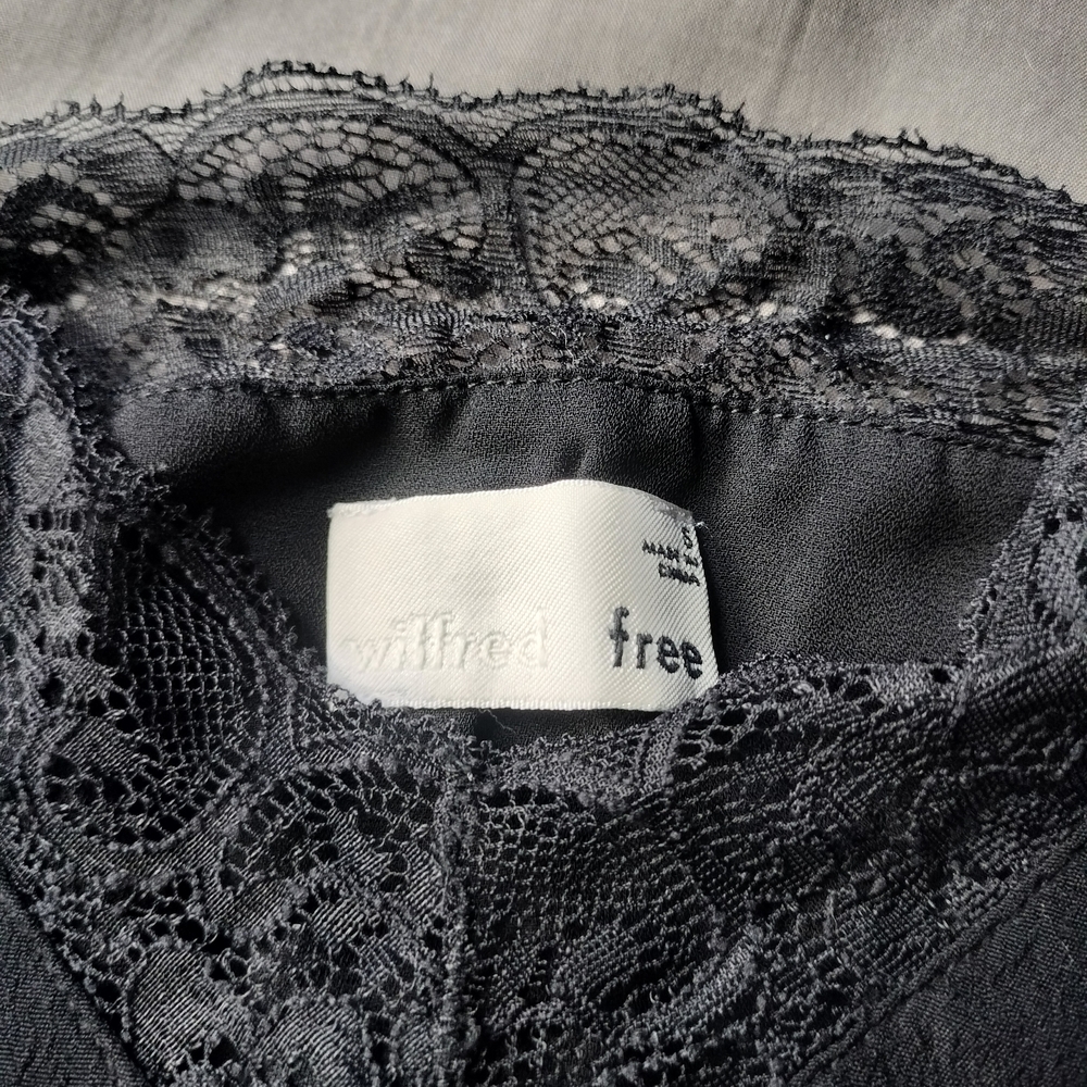 Black Lace Trim Camisole Top - Picture 3 of 6